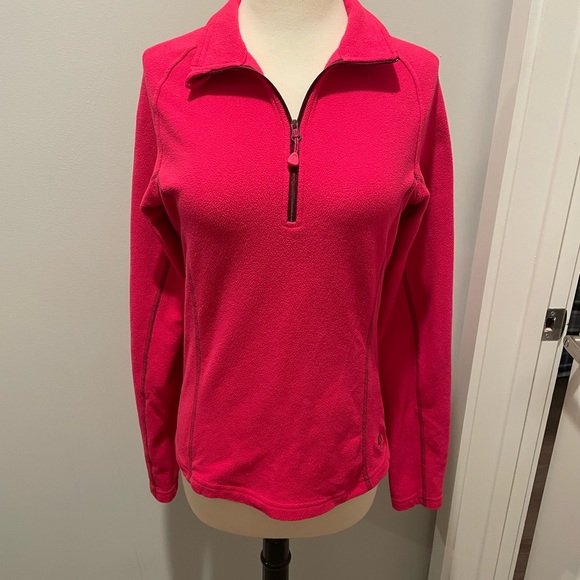 Mountain Hardware Microfleece 1/4 Zip - Picture 5 of 10
